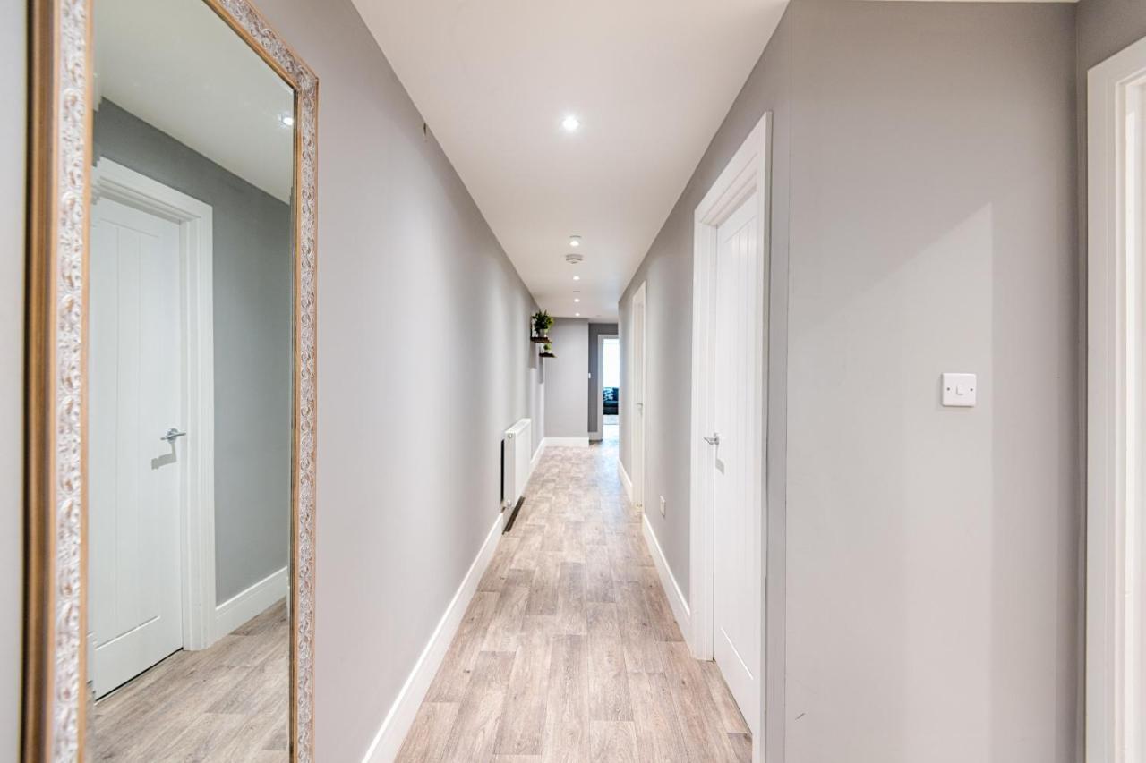 3 Rm Studio, Open-Plan Living, Dining, & Kitchen Llanelli Exteriör bild