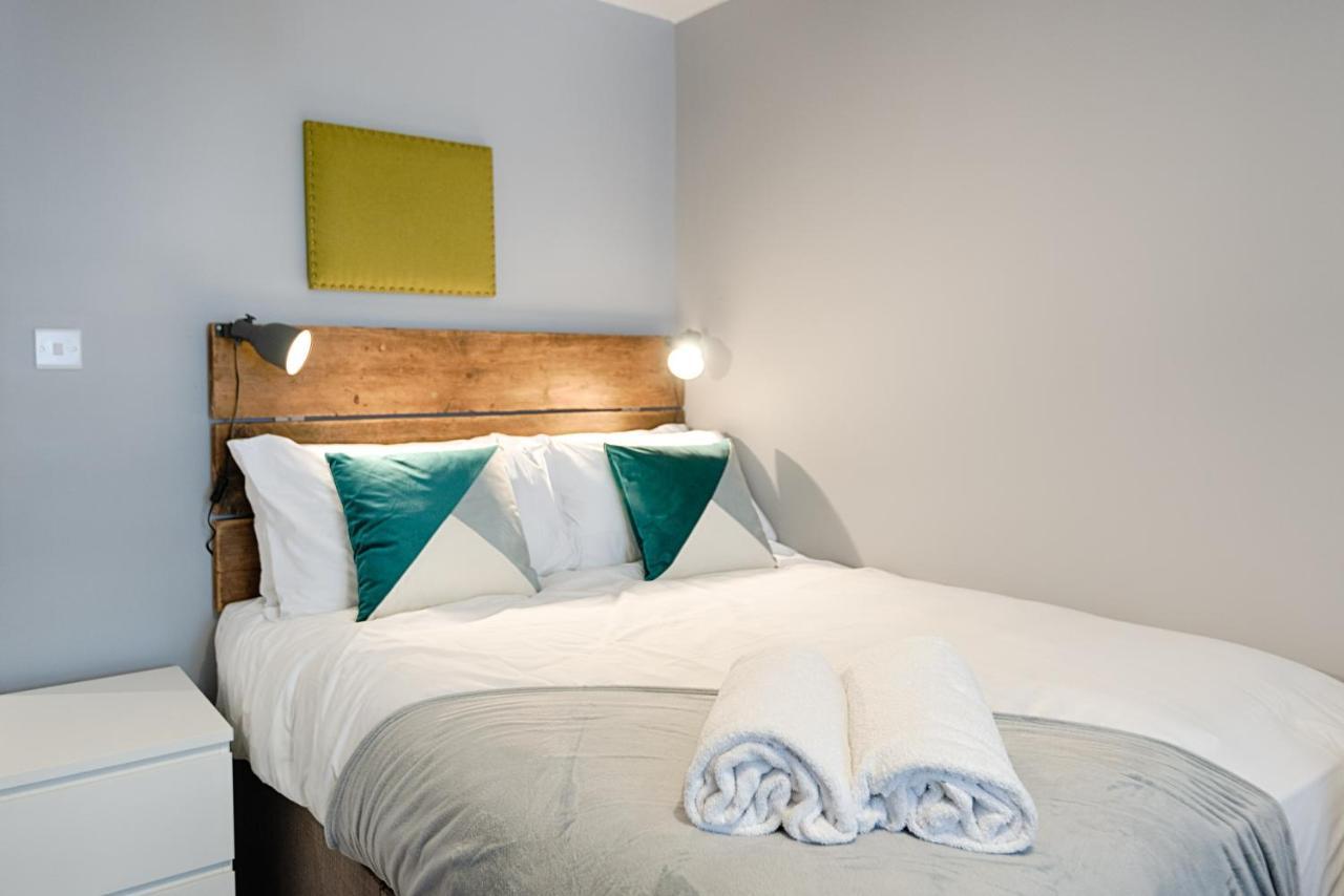3 Rm Studio, Open-Plan Living, Dining, & Kitchen Llanelli Exteriör bild