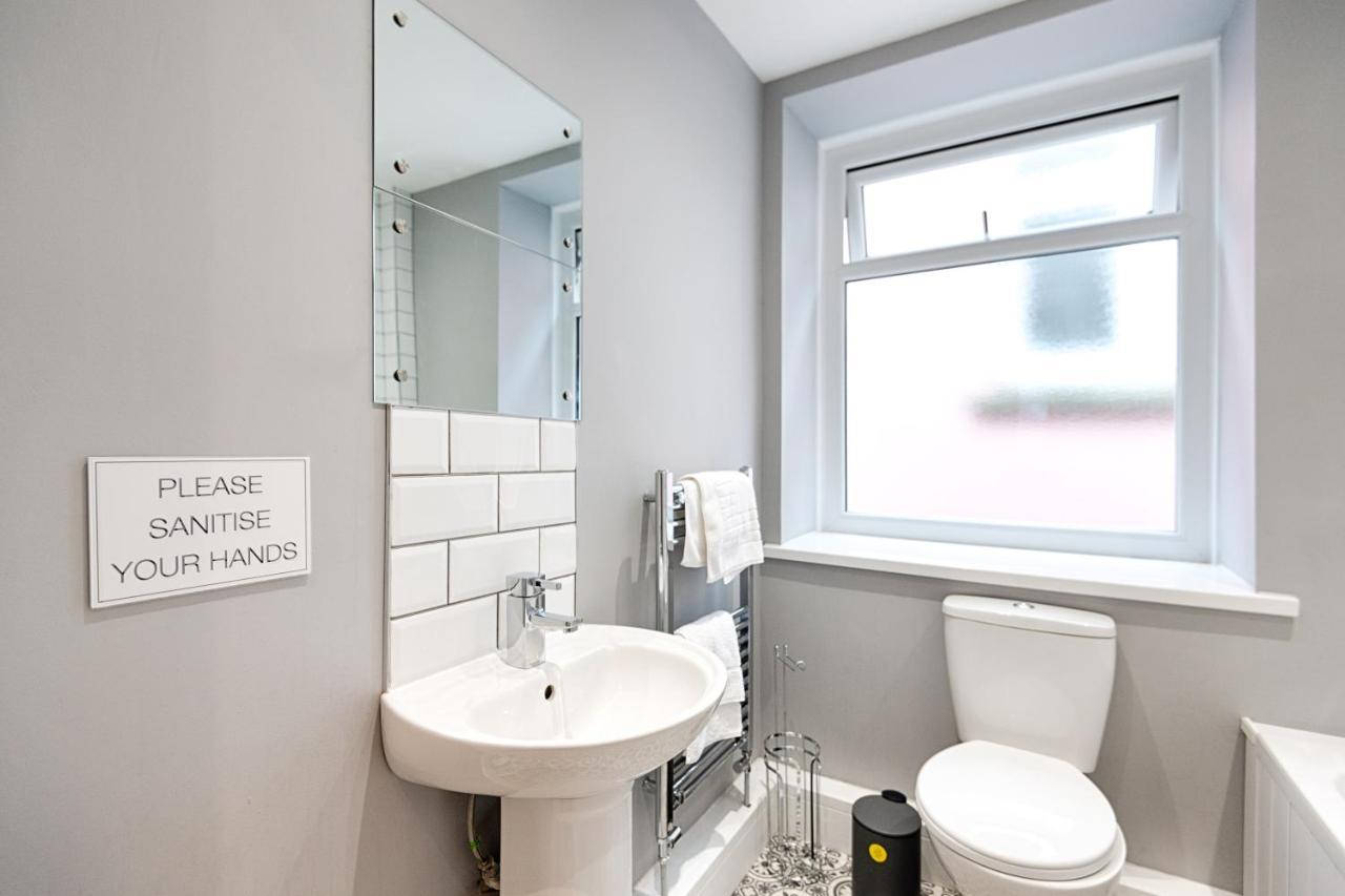 3 Rm Studio, Open-Plan Living, Dining, & Kitchen Llanelli Exteriör bild